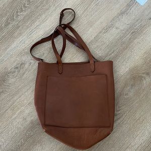 Great Condition The Medium Transport tote from Madewell